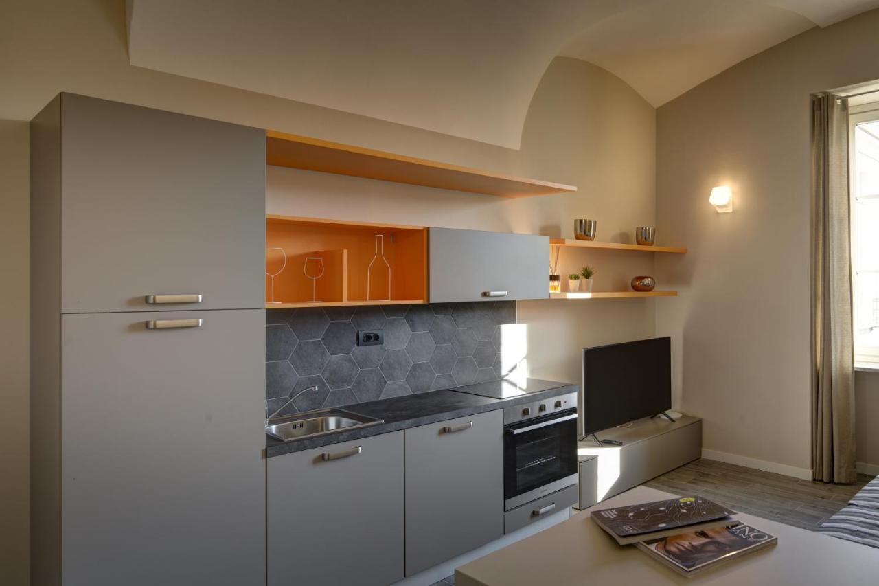 Quadrato Apartment Turin Bagian luar foto